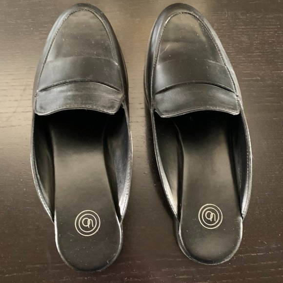 UO Urban Outfitters Slip On Loafers Black Size 7 - Picture 2 of 6